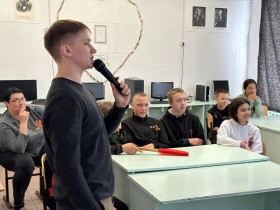 Лебяжьевский СКЦ провел интеллектуальную программу «Почему так?».
